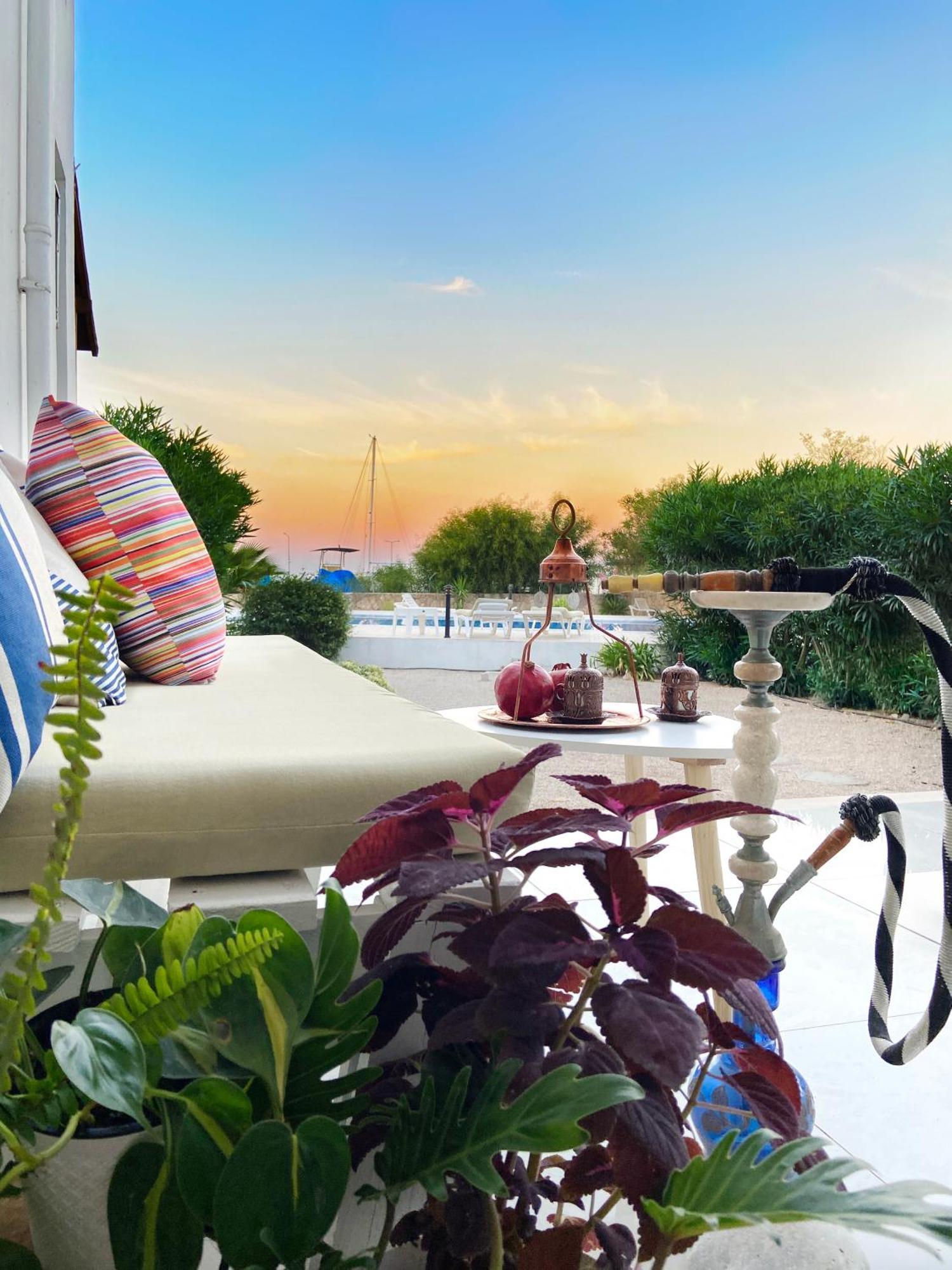Spacious Three-Bedroom Apartment With Sea View A4 Lapta Buitenkant foto